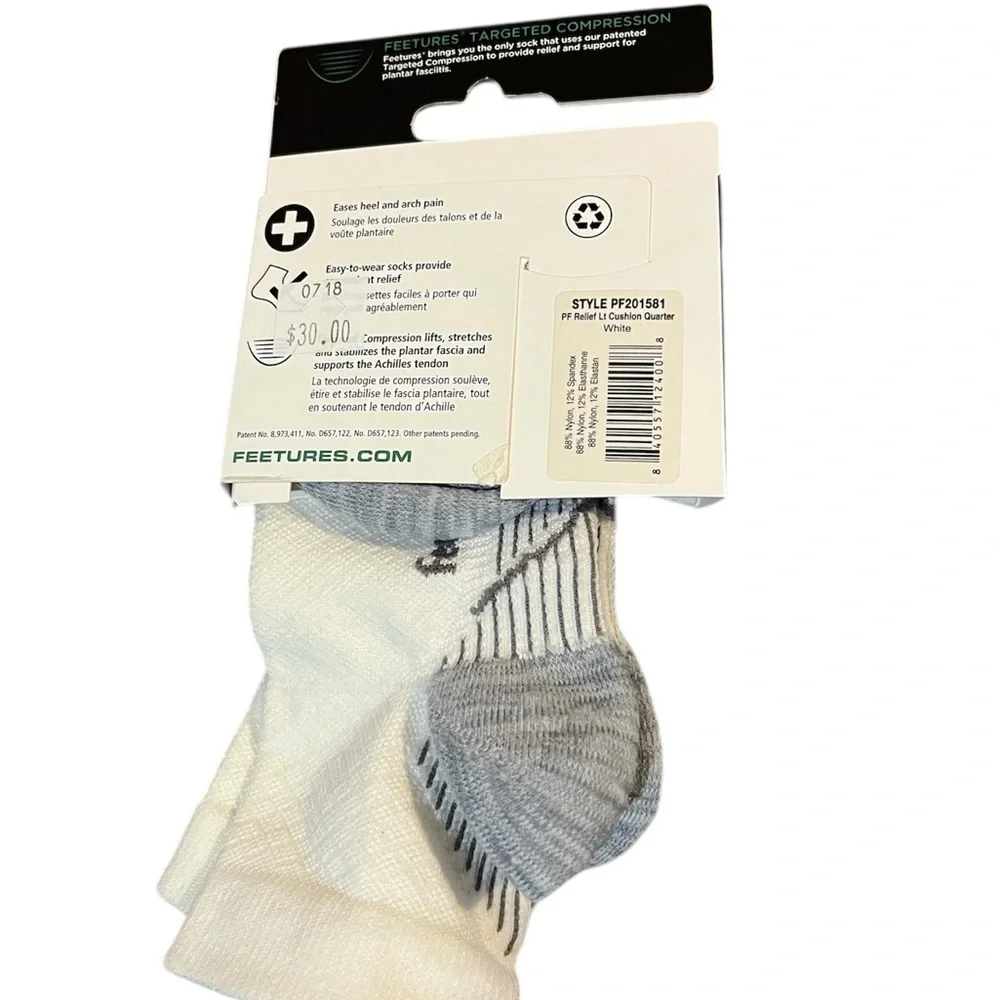 NWT Feetures Plantar Fasciitis Relief Sock Ultra Light Quarter Size S